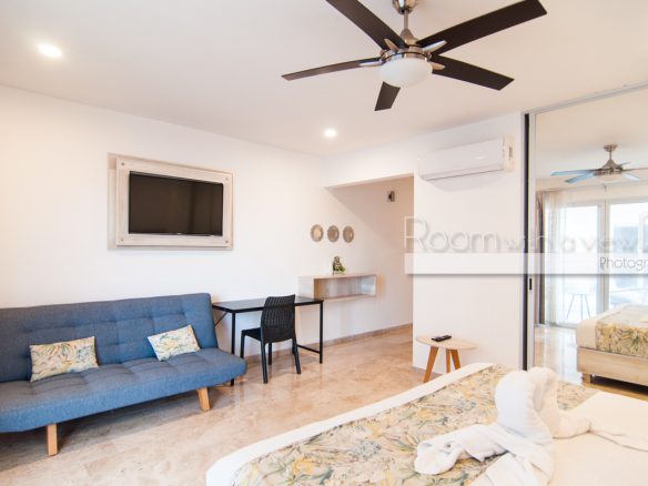 Kuyaan Coral Suites Azure Waters