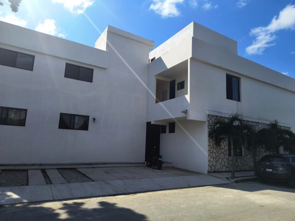 Avenida La Selva Apartment & Commercial Space