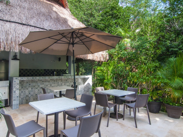 Akumal Chic- Seller Financing Considered