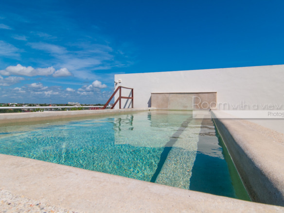 Zulim Top Floor