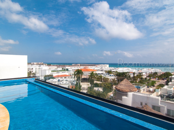Menesse One Paralia Studio