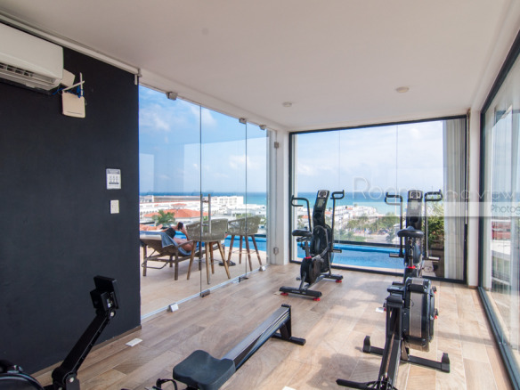 Menesse One Paralia Studio