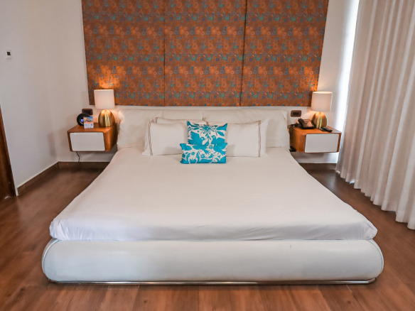 The Fives Downtown 1 bed