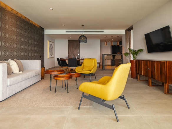 The Fives Oceanfront Sunset Studio
