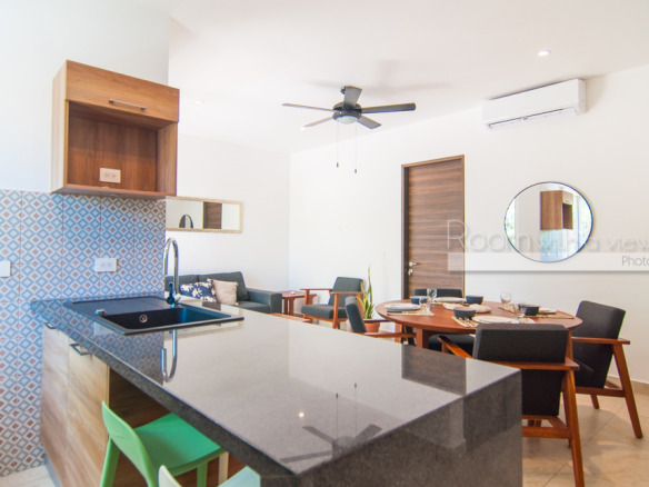La Reserva Middle Floor