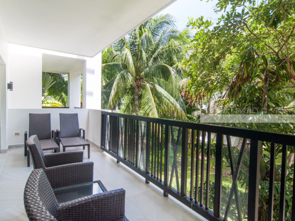 Azul Fives Hotel and Beach Residence