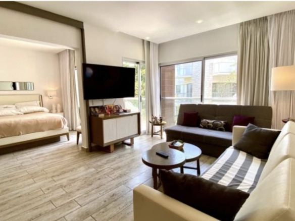 The Fives Beach Hotel & Residences