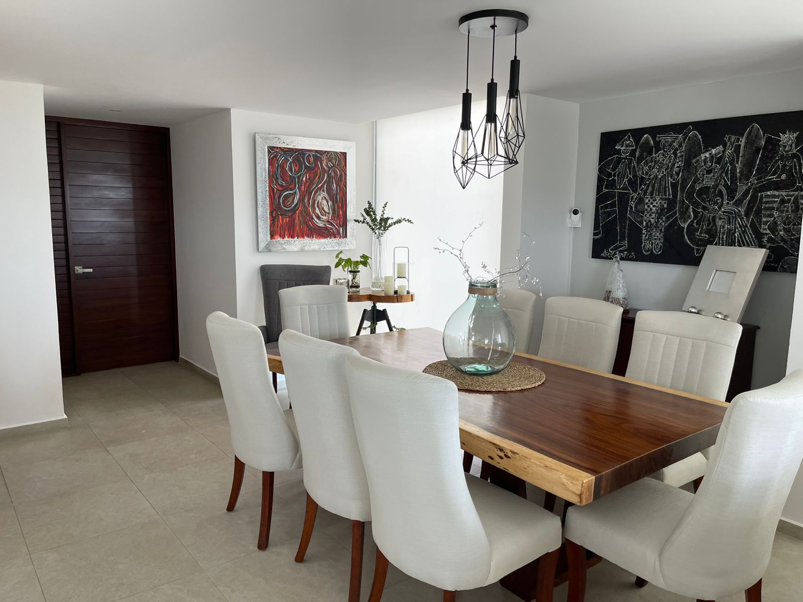 WhatsApp Image 2025-09-19 at 19.04.00