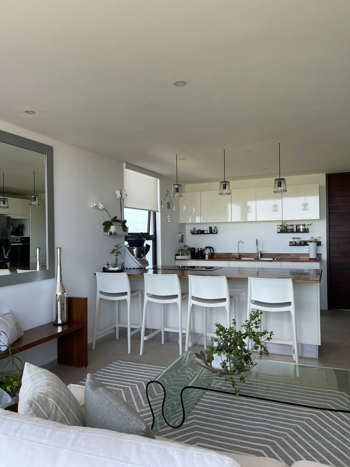 WhatsApp Image 2025-09-19 at 19.04.01 (1)