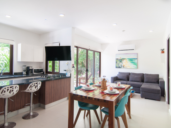 Akumal Chic Garden Condo