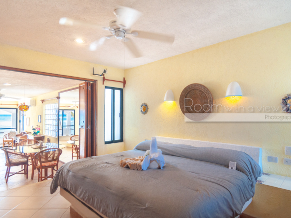 Luna Azul 2nd Floor