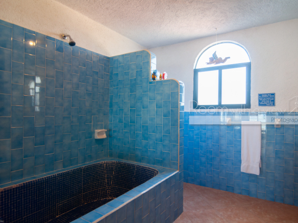 Luna Azul 2nd Floor