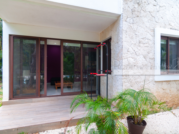 Akumal Chic 2 bed Garden Level
