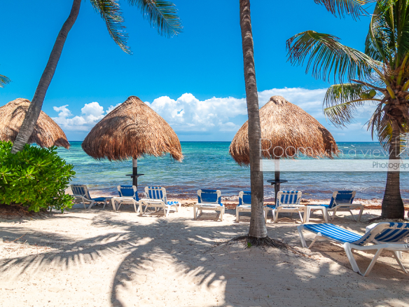 La Bahia 1 bed Beachfront Penthouse