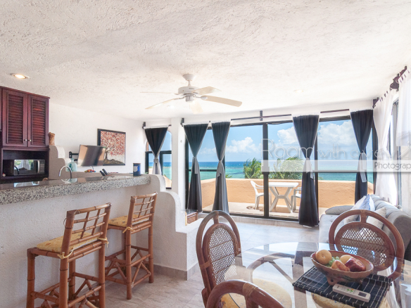 La Bahia 1 bed Beachfront Penthouse